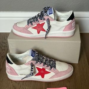 Golden Goose pink suede red star ballstar